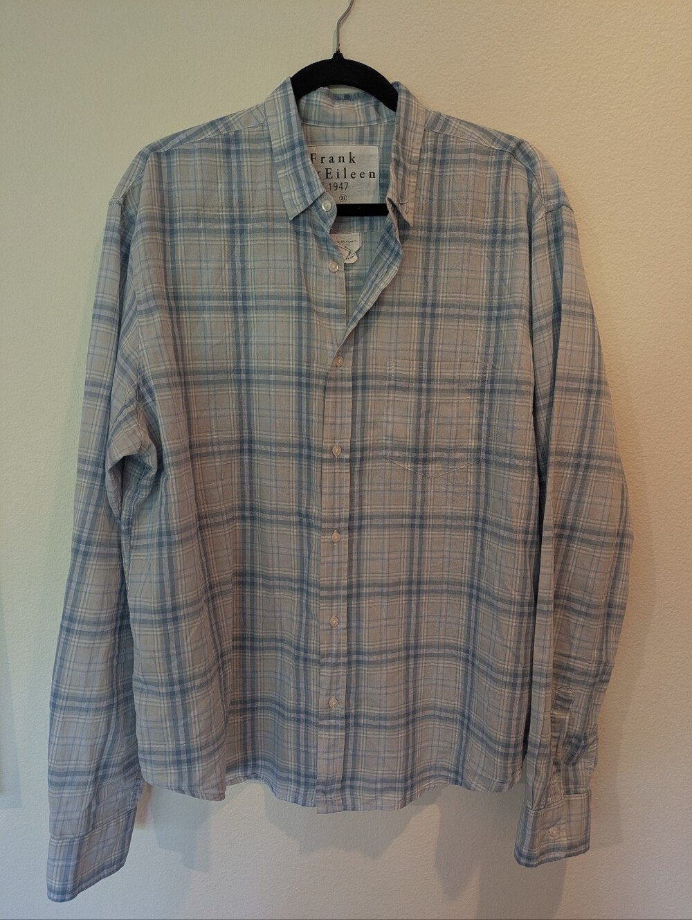 Frank & Eileen Light Blue and White Plaid Casual Button-Down Shirt